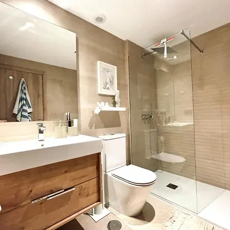 Coastal Elegance Retreat *